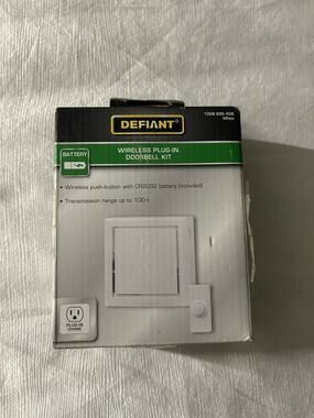 Defiant Wireless Plug-In Doorbell Kit White with 1 Push Button